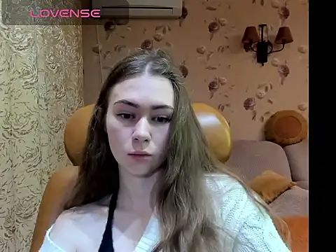 MadeleineWiliams online show from 7, 10, 2025