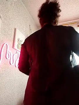 Snapshot of samanthaeliott22 chatting on 12, 10, 2025 samanthaeliott22 online show from 12, 10, 2025