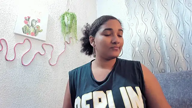 Snapshot of samanthaeliott22 chatting on 15, 10, 2025 samanthaeliott22 online show from 15, 10, 2025