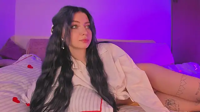 Snapshot of may_meowww chatting on 15, 11, 2025 may meowww online show from 15, 11, 2025