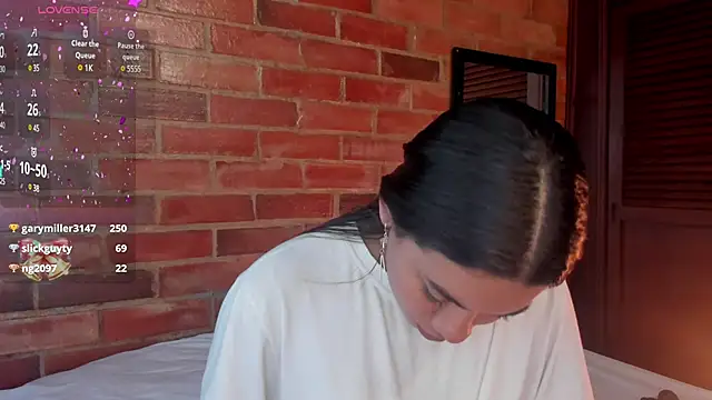 crystalvazquez online show from 18, 12, 2024