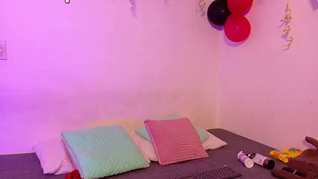 crystalvazquez online show from 20, 2, 2026