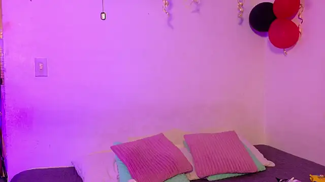 crystalvazquez online show from 21, 2, 2026