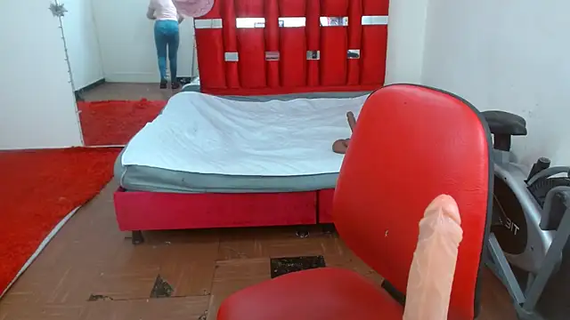 krystal thomson online show from 25, 9, 2025