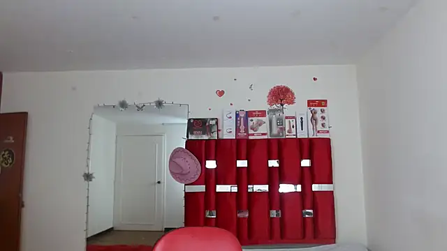 krystal thomson online show from 3, 10, 2025