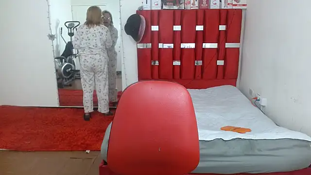 krystal thomson online show from 14, 10, 2025