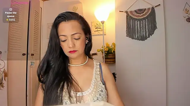 anaruiz  online show from 21, 5, 2026