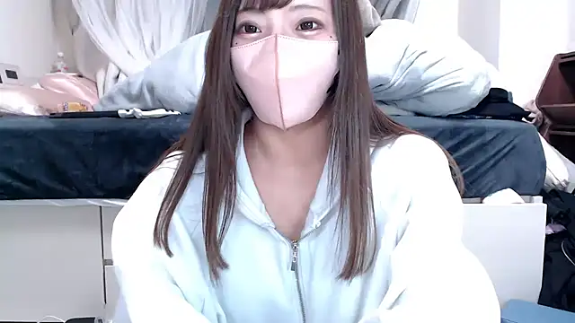  chanMOMO  online show from 5, 3, 2025