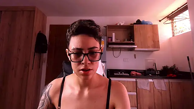 Cutie Shy  online show from 9, 3, 2026