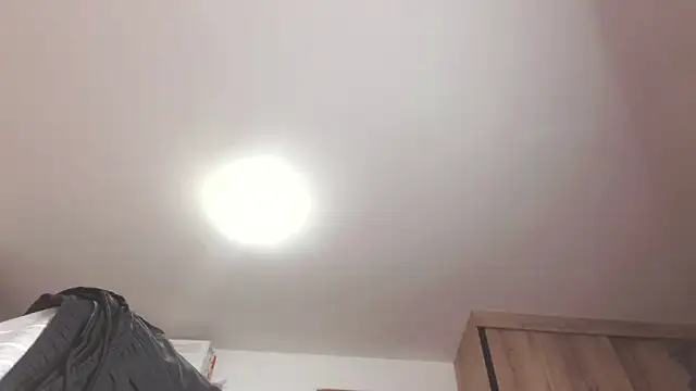 Cutie Shy  online show from 29, 4, 2026