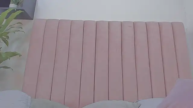 camila  herrera online show from 6, 2, 2025