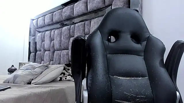 Snapshot of MalconStonne chatting on 14, 10, 2025 MalconStonne online show from 14, 10, 2025