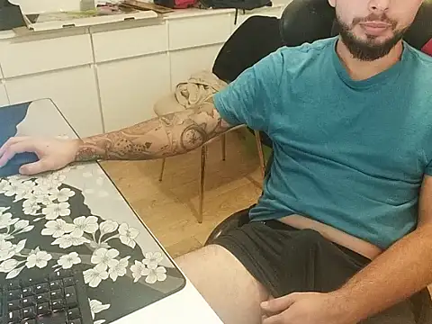 Snapshot of prezydentcam chatting on 14, 9, 2025 prezydentcam online show from 14, 9, 2025