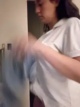 lolitalamasbonita01 online show from 29, 3, 2026