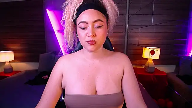 Kateryn  online show from 7, 3, 2025