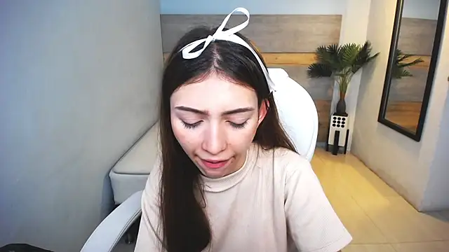 liseth fox online show from 9, 12, 2024