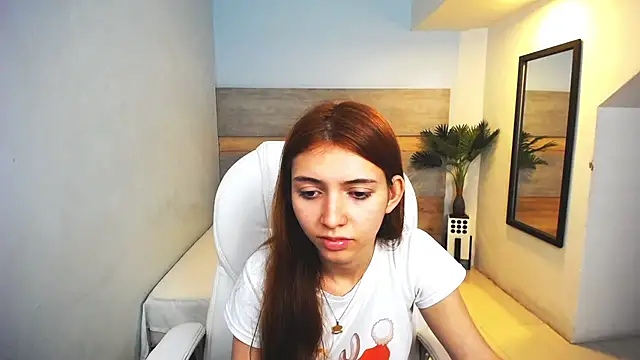 liseth fox online show from 2, 1, 2025