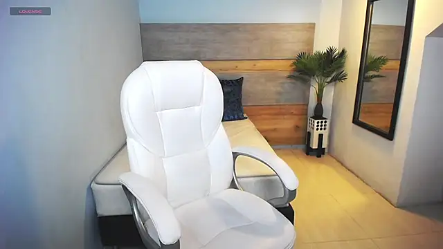 liseth fox online show from 4, 2, 2025