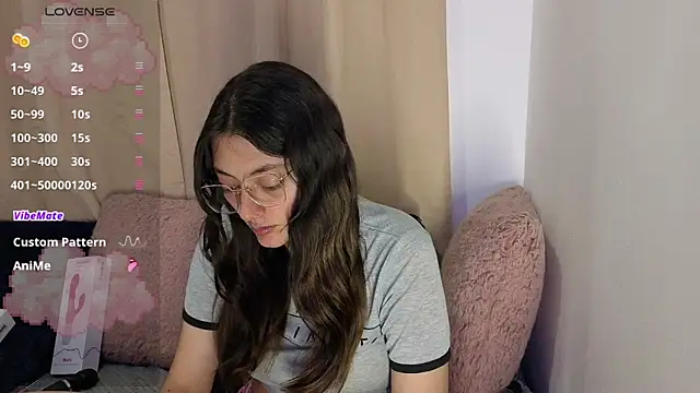 lessliee22  online show from 2, 5, 2026