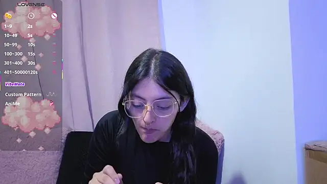 lessliee22  online show from 24, 5, 2026