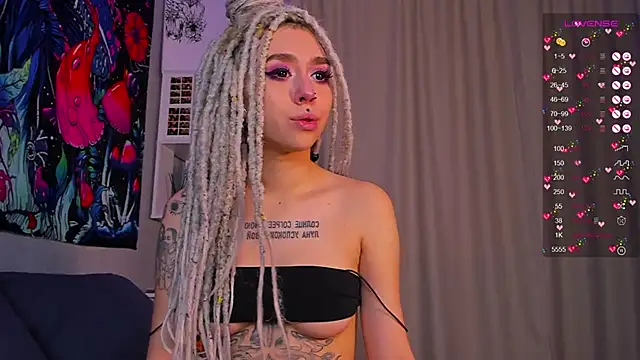 Snapshot of Grace_Walker chatting on 6, 12, 2024 Grace Walker online show from 6, 12, 2024