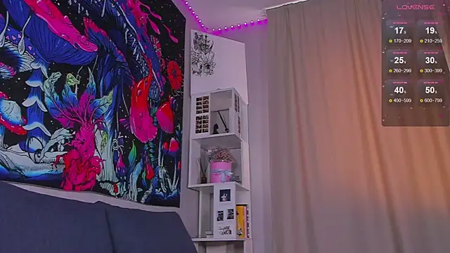 Snapshot of Grace_Walker chatting on 7, 3, 2025 Grace Walker online show from 7, 3, 2025