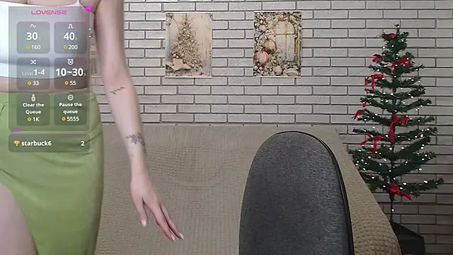 Snapshot of EmiliaDuchess chatting on 10, 1, 2025 EmiliaDuchess online show from 10, 1, 2025