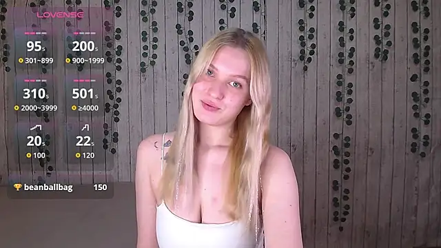 Snapshot of EmiliaDuchess chatting on 28, 11, 2025 EmiliaDuchess online show from 28, 11, 2025