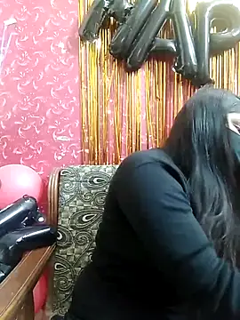 Snapshot of Hotty-simran chatting on 15, 2, 2025 Hotty-simran online show from 15, 2, 2025