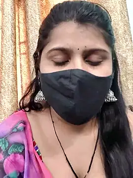Snapshot of Hotty-simran chatting on 18, 10, 2025 Hotty-simran online show from 18, 10, 2025