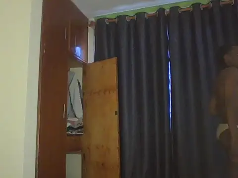 Apple bitch online show from 14, 11, 2025