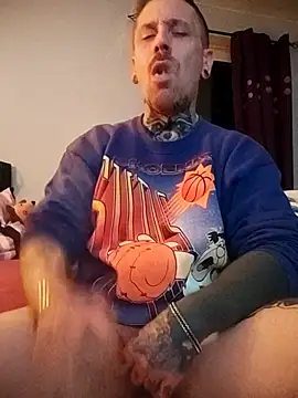 Snapshot of Schabernack1990 chatting on 17, 10, 2025 Schabernack1990 online show from 17, 10, 2025