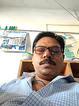 Snapshot of Srmotrs chatting on 4, 5, 2026 Srmotrs online show from 4, 5, 2026
