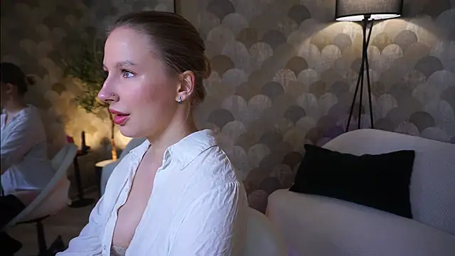 Snapshot of AnnLevine chatting on 10, 7, 2026 AnnLevine online show from 10, 7, 2026