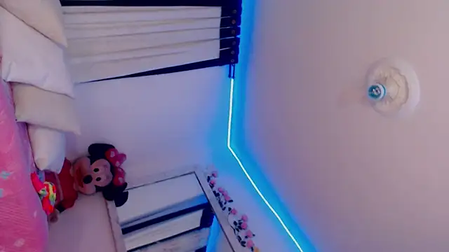 Snapshot of touchm_cockhard chatting on 4, 2, 2025 touchm cockhard online show from 4, 2, 2025