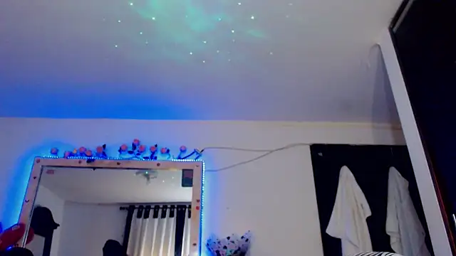 Snapshot of touchm_cockhard chatting on 29, 9, 2025 touchm cockhard online show from 29, 9, 2025