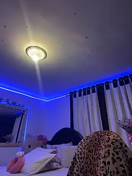 Snapshot of touchm_cockhard chatting on 14, 11, 2025 touchm cockhard online show from 14, 11, 2025