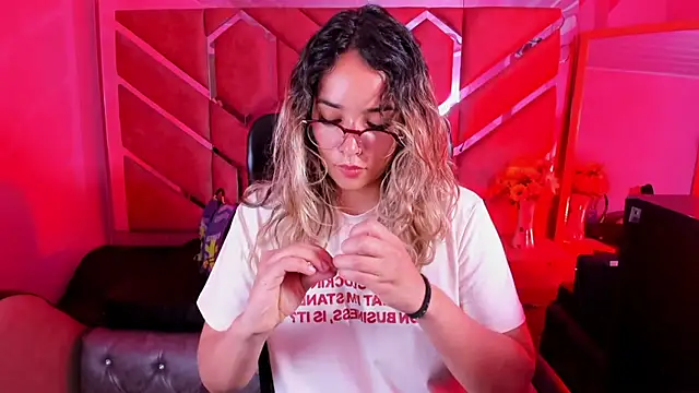 Olivia Fox69 online show from 5, 3, 2026