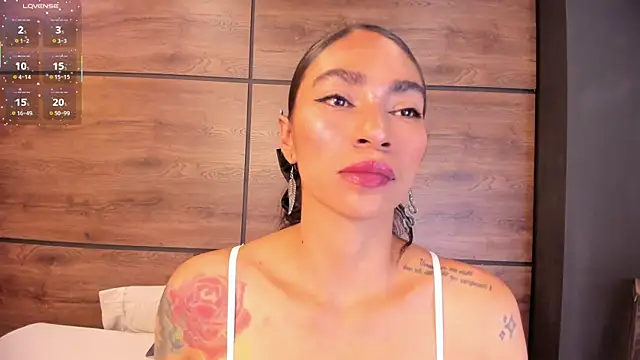 Leamonroe   online show from 22, 6, 2026