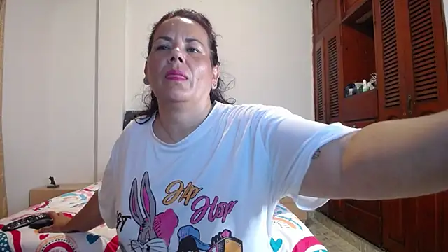 Snapshot of sofiamature01 chatting on 4, 11, 2025 sofiamature01 online show from 4, 11, 2025