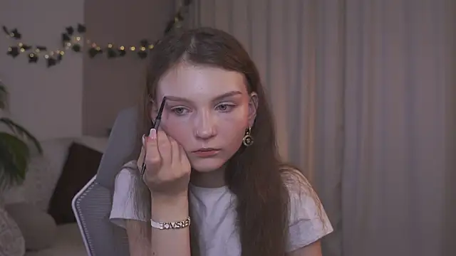 CindyGarrison online show from 18, 9, 2025