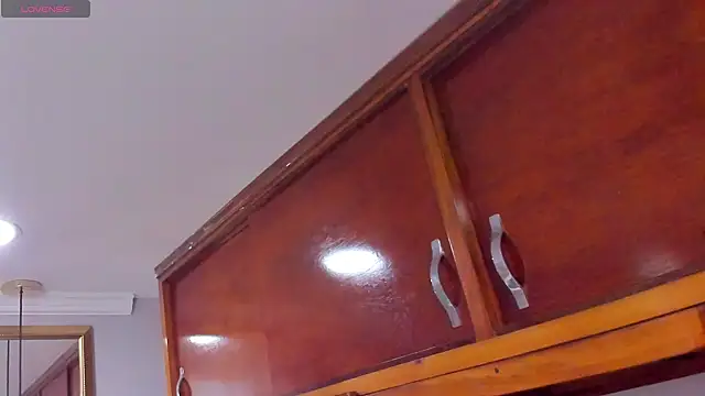 Snapshot of Emma-Conti chatting on 27, 12, 2024 Emma-Conti online show from 27, 12, 2024