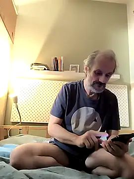 Snapshot of Zed0l1Mod chatting on 25, 9, 2025 Zed0l1Mod online show from 25, 9, 2025