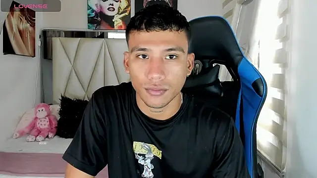 Backsex boy online show from 28, 12, 2024