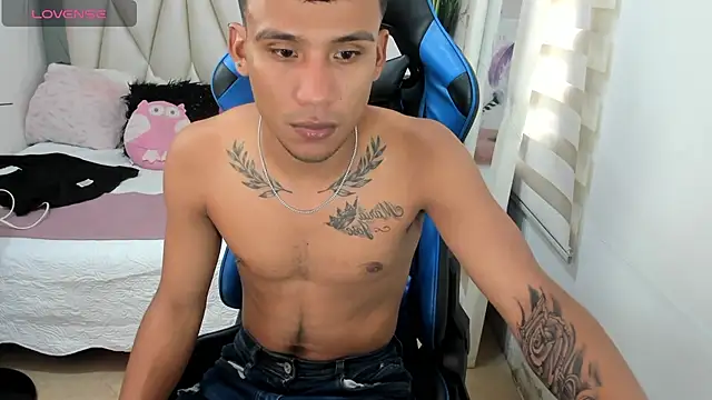 Backsex boy online show from 30, 1, 2025