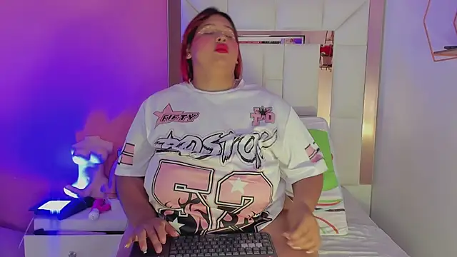 Alanna hot3 online show from 6, 5, 2026