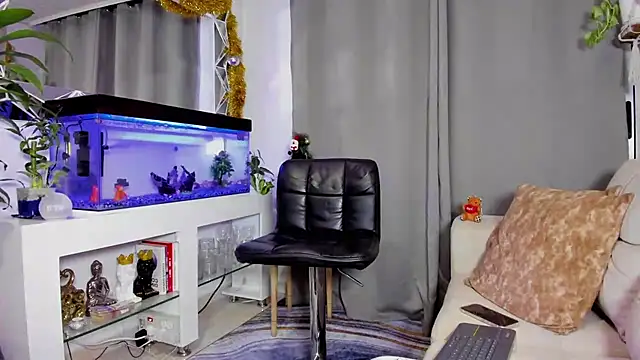 Johnnygrayson1 online show from 22, 12, 2024