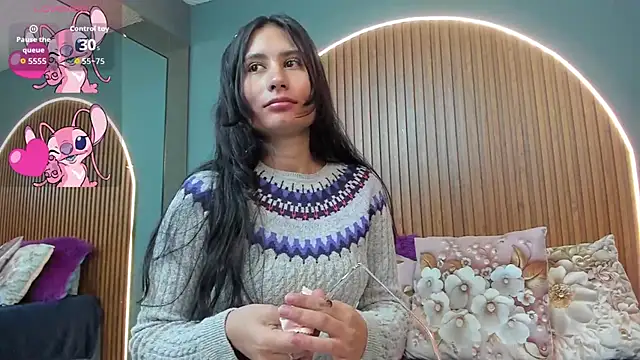 NayeCloud online show from 11, 9, 2025