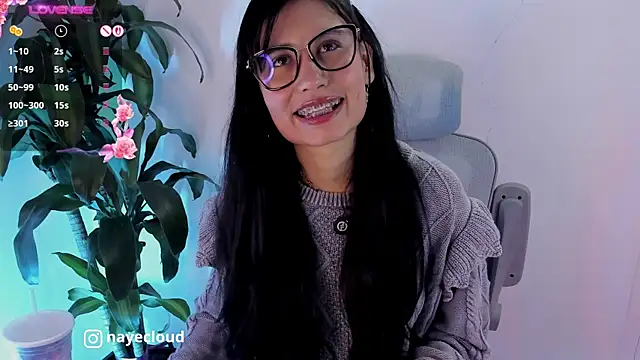 NayeCloud online show from 10, 5, 2026