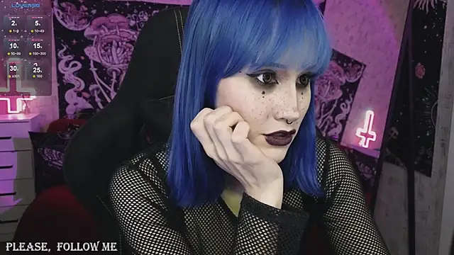 Snapshot of little_Elika chatting on 3, 12, 2024 little Elika online show from 3, 12, 2024
